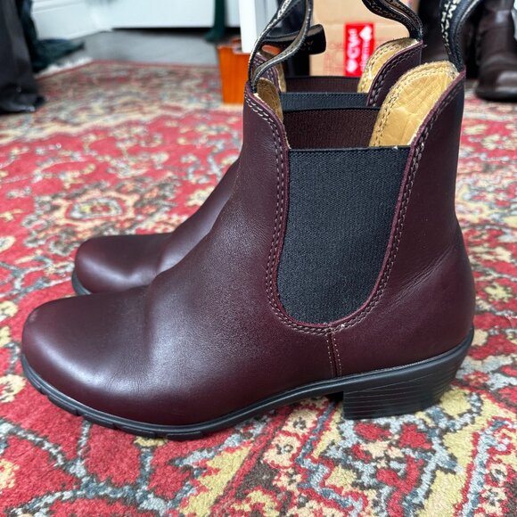 Blundstone Heeled Boots Shiraz US 10.5/EU 41.5 RUNS 1 SIZE SMALL ***Fits 9.5*** - Picture 1 of 16